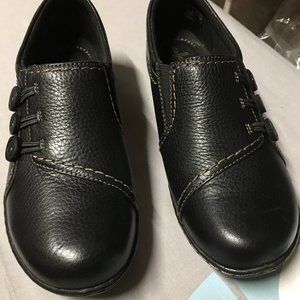 Clarks England Ashland Effie Shoe Slip-on